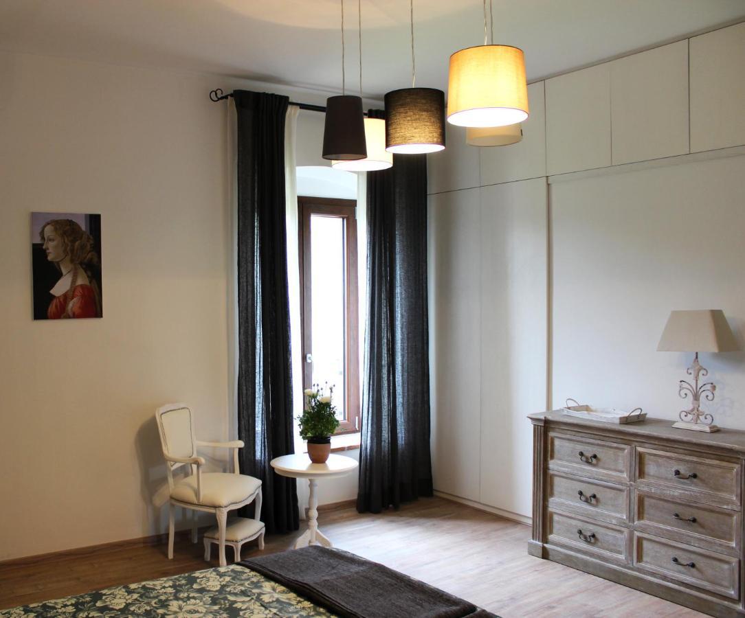 Il Broletto Apartment *